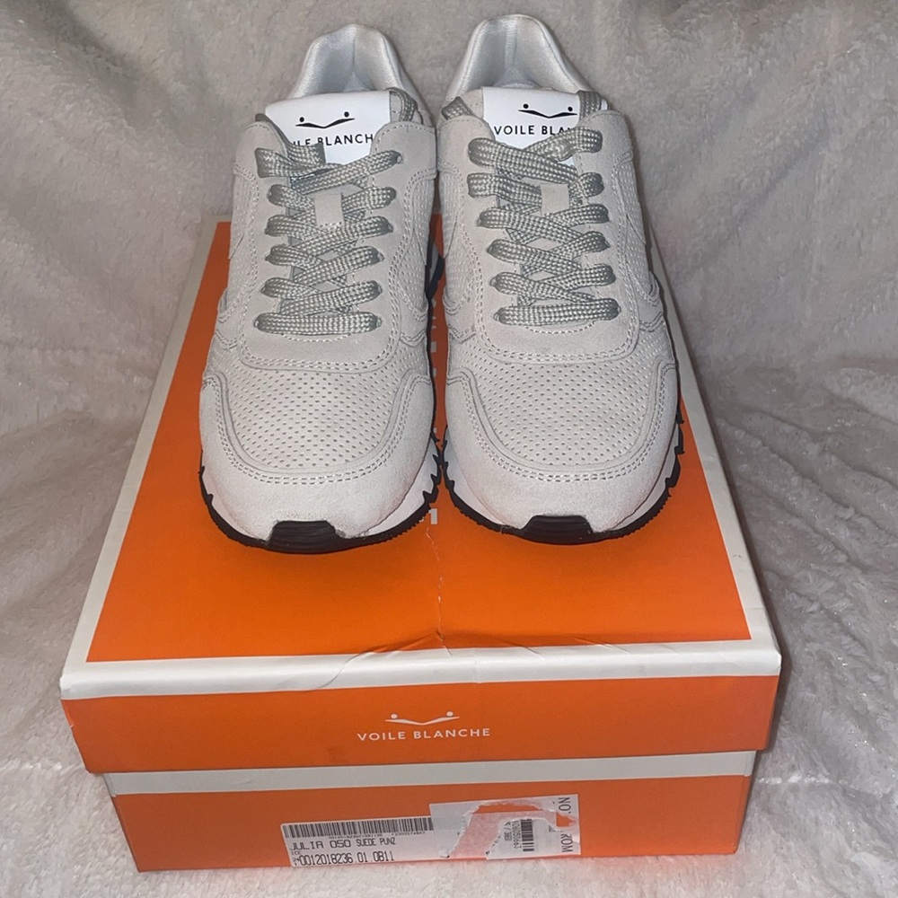 NWT VOILE BLANCHE JULIA Suede Sneaker in Ice - Picture 6 of 15